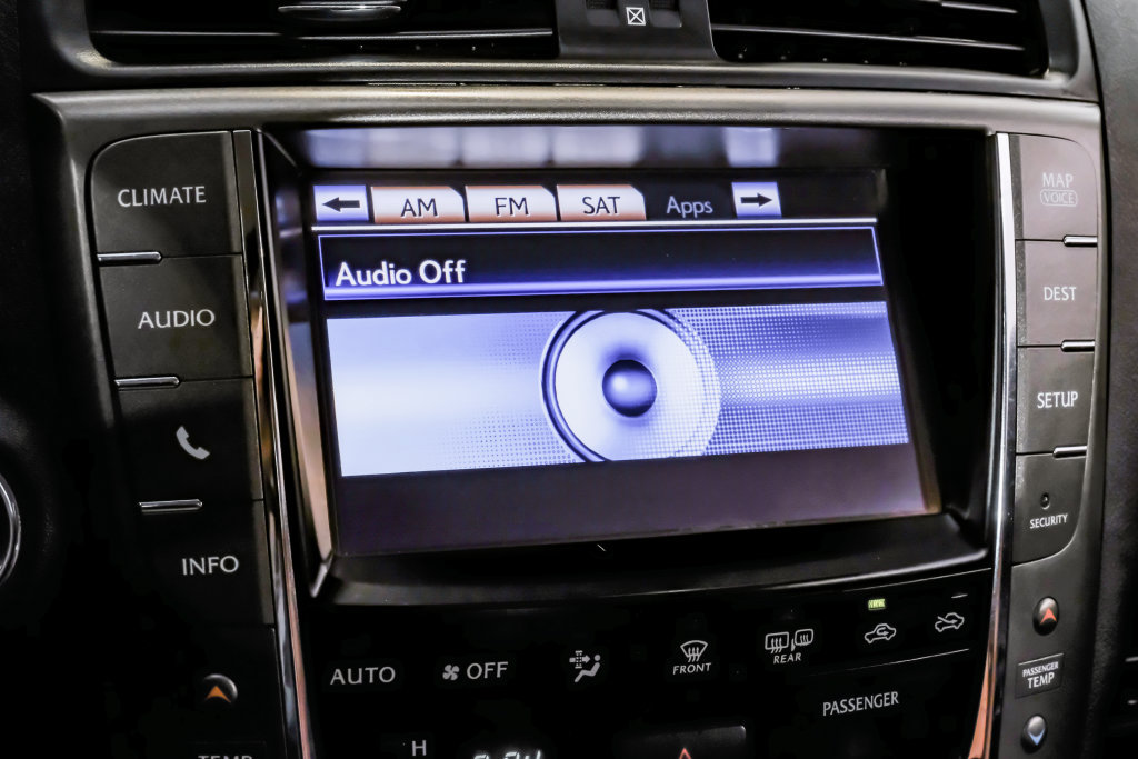 Used 2013 Lexus IS 250C w/ Luxury Pkg RWD image 41