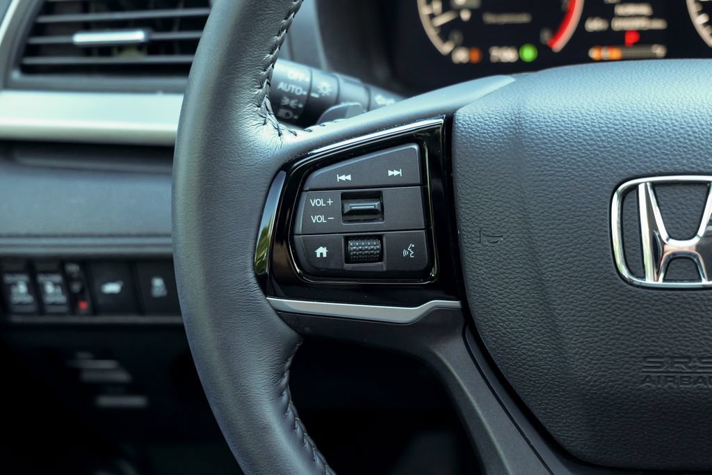 Used 2025 Honda Odyssey EX-L image 42