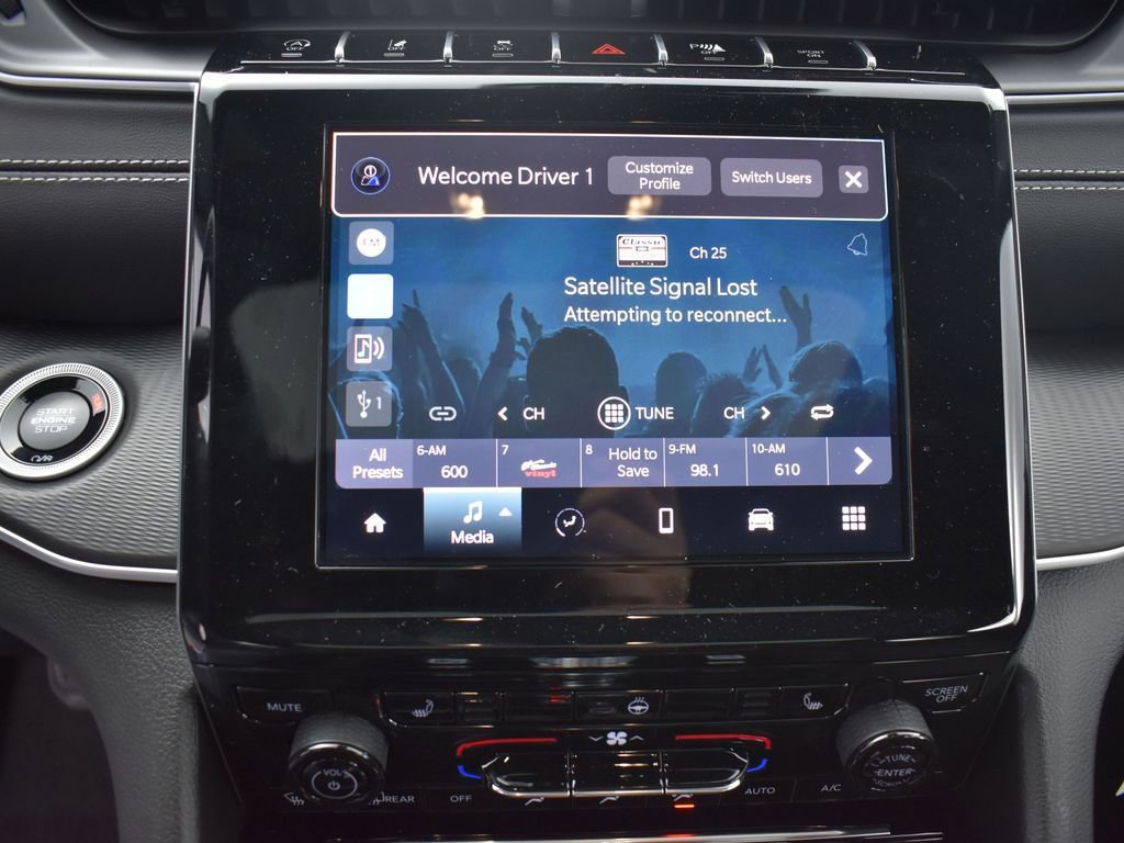 Used 2025 Jeep Grand Cherokee L Altitude image 29