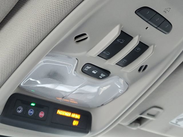 Used 2020 Buick Encore GX Essence w/ Experience Buick Package image 24