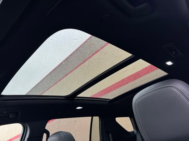 Used 2025 Chevrolet Traverse High Country w/ LPO, Floor Liner Package image 6