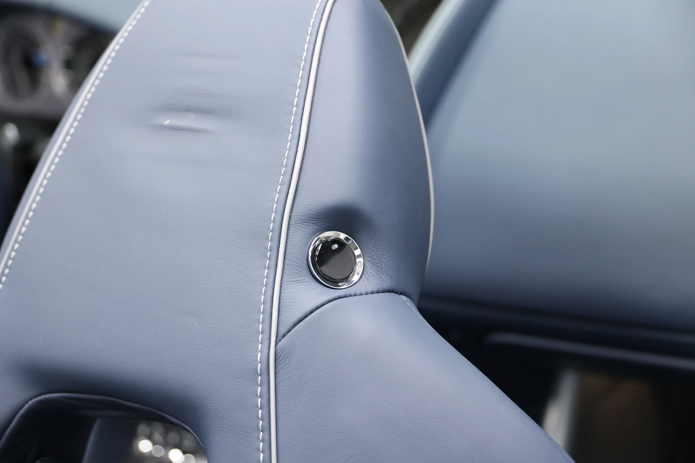 Used 2012 Aston Martin Virage Volante RWD image 72
