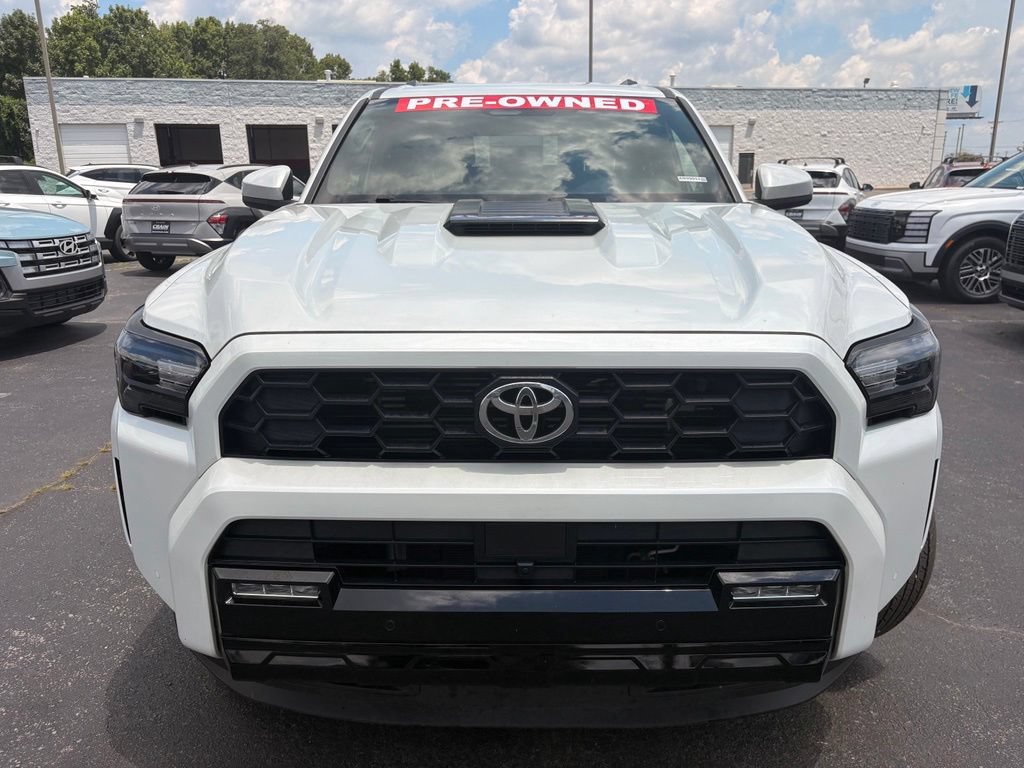 Used 2025 Toyota 4Runner TRD Sport AWD/4WD image 2
