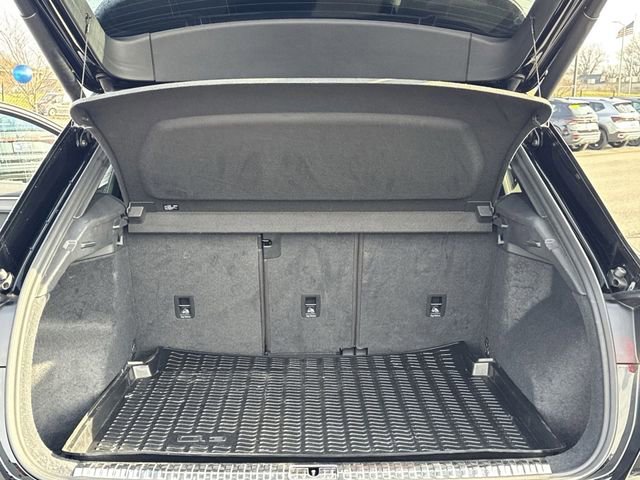 Used 2022 Audi Q3 2.0T Premium Plus w/ Premium Plus Package image 10