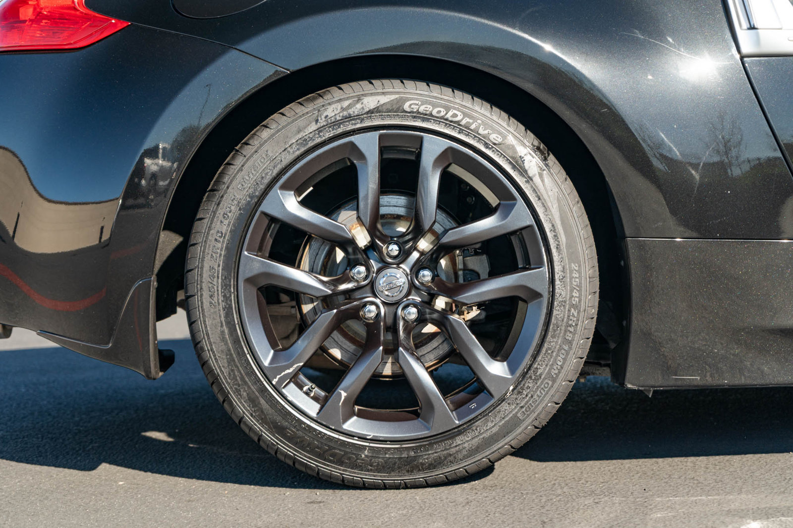 Used 2017 Nissan 370Z Coupe RWD image 11