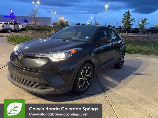 Used 2019 Toyota C-HR XLE FWD image 4