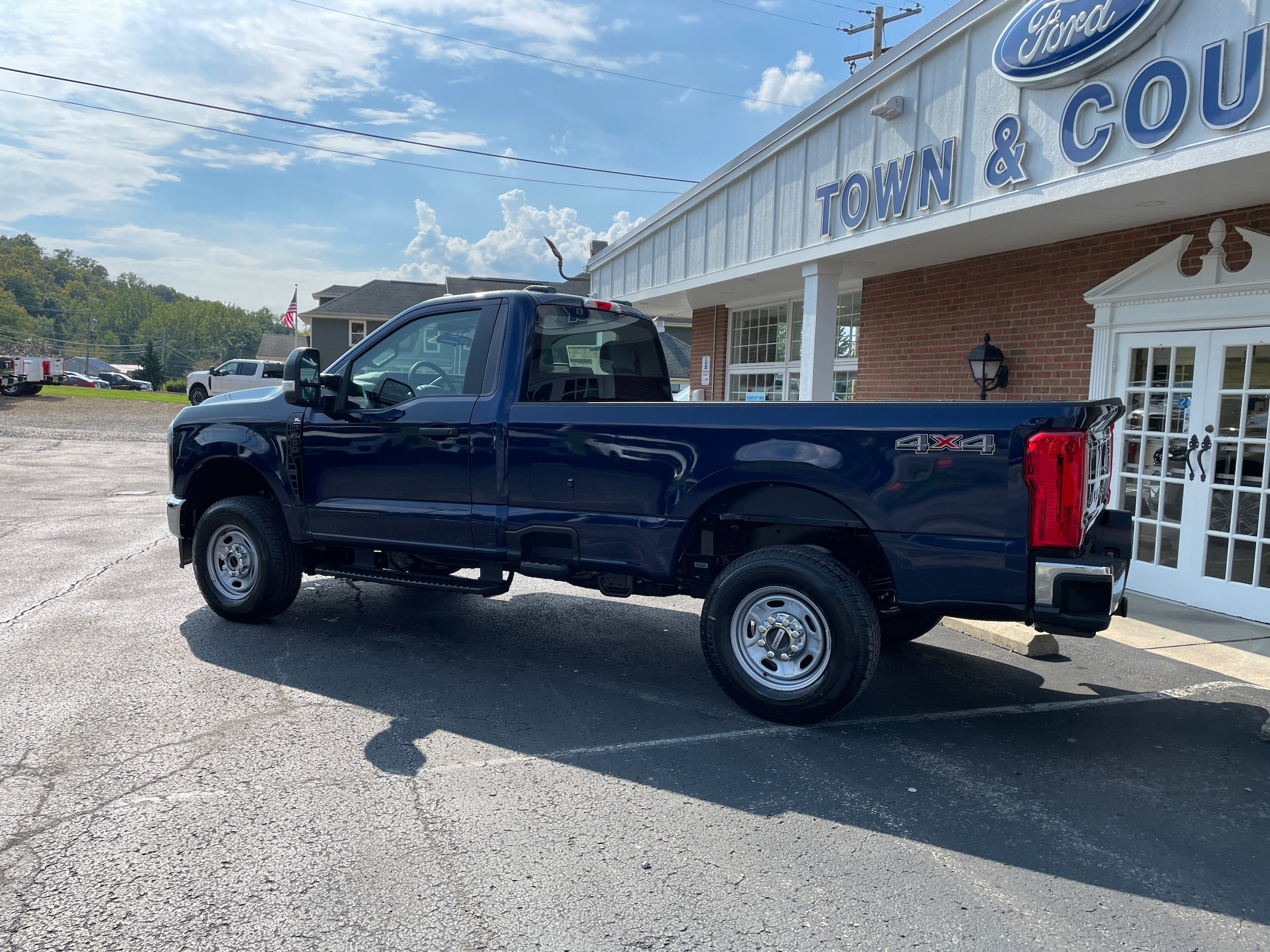 New 2027 Ford F250 XL w/ XL Chrome Package AWD/4WD image 6