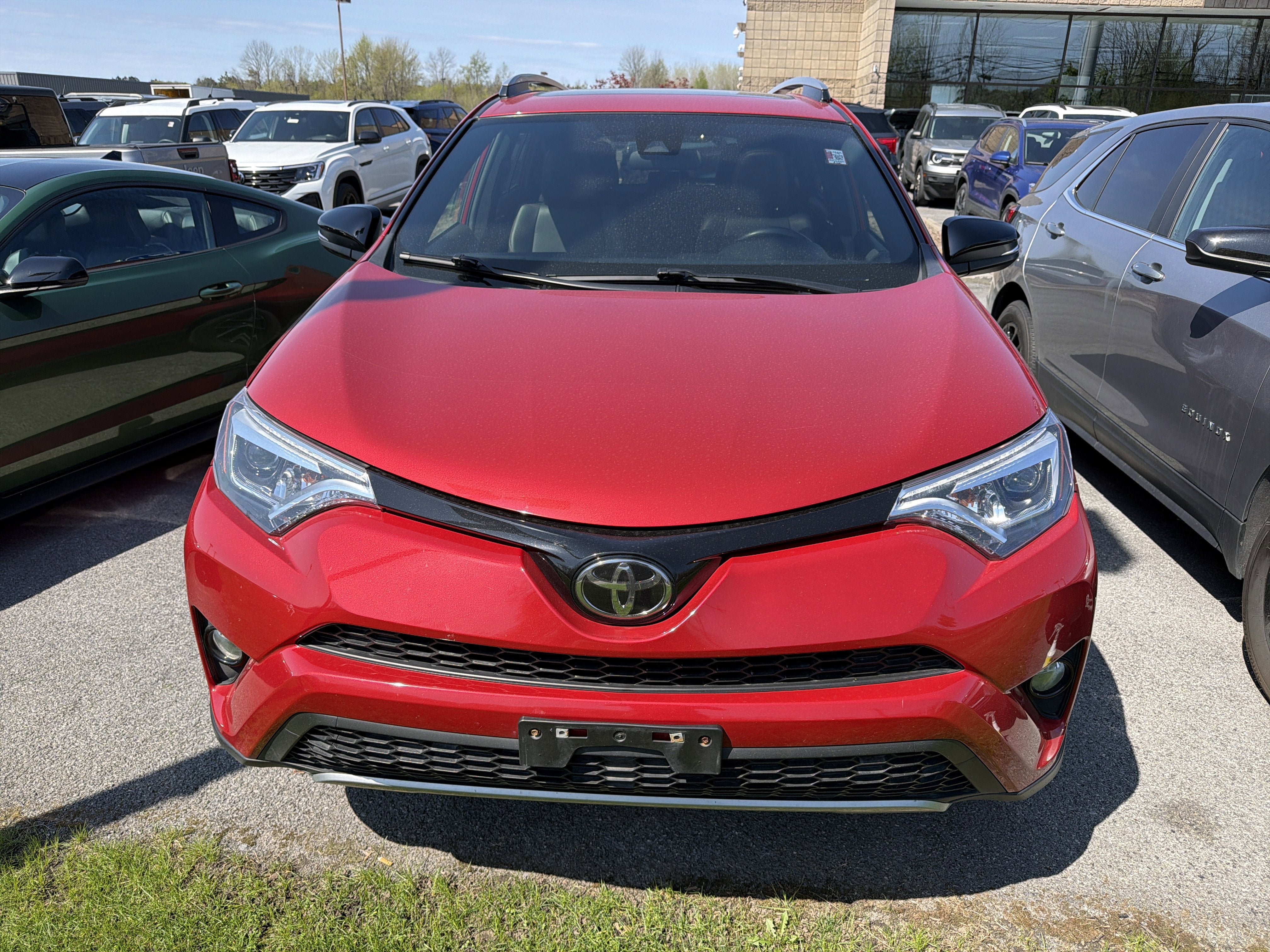 Used 2017 Toyota RAV4 SE AWD/4WD image 3