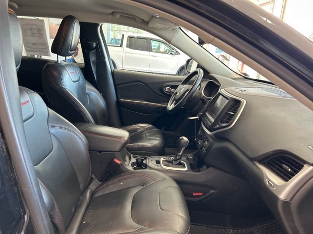 Used 2014 Jeep Cherokee Trailhawk w/ Leather Interior Group image 16