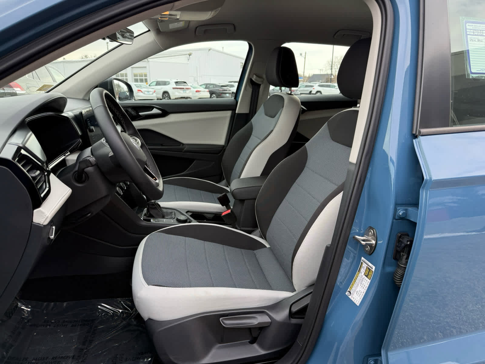 Used 2025 Volkswagen Taos S image 18