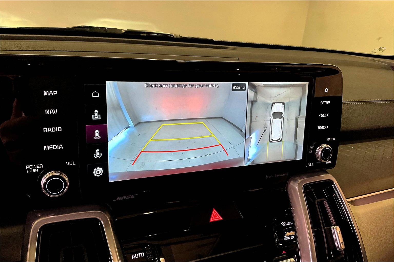 Used 2023 Kia Sorento SX Prestige w/ Panoramic Sunroof Package image 14