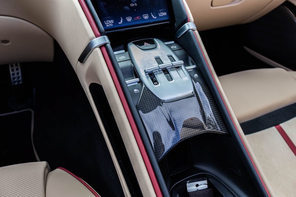 Certified 2025 Ferrari Roma Spider RWD image 5