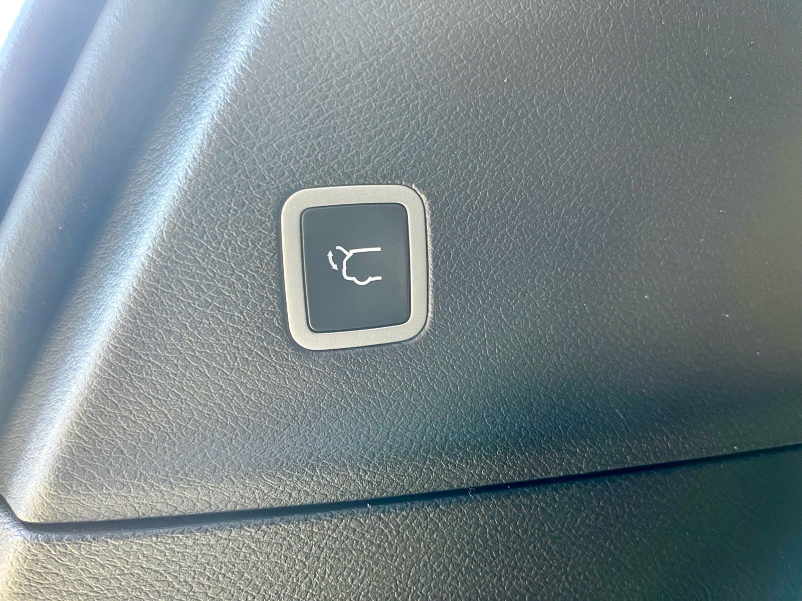 New 2026 Chrysler Pacifica Select image 24