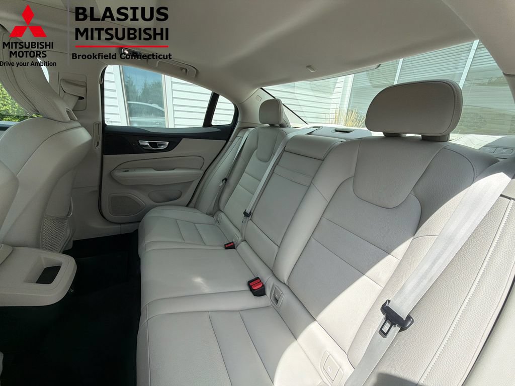 Used 2019 Volvo S60 T5 Momentum w/ Multimedia Package FWD image 46