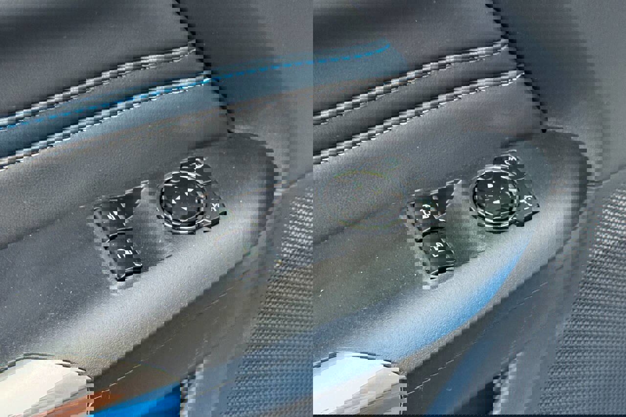 Used 2024 Ford Mustang GT Premium image 34