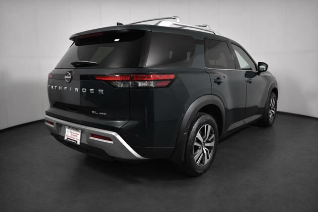 Used 2024 Nissan Pathfinder SL w/ Cargo Package AWD/4WD image 4