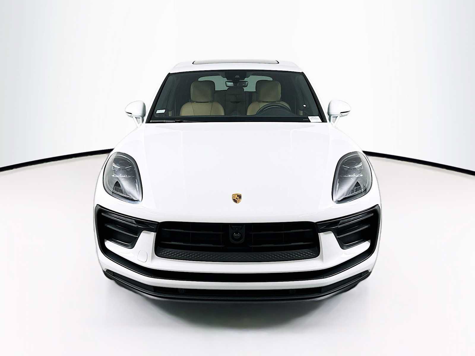 New 2026 Porsche Macan AWD/4WD image 6