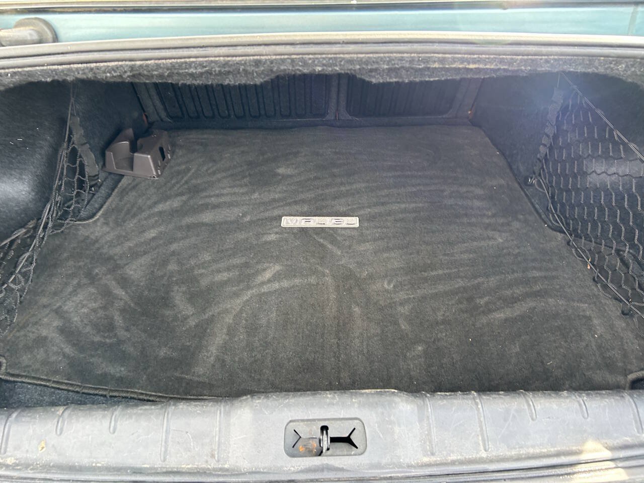 Used 2009 Chevrolet Malibu LTZ FWD image 12