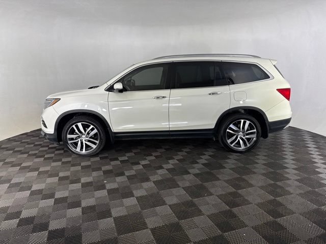 Used 2017 Honda Pilot Elite image 12
