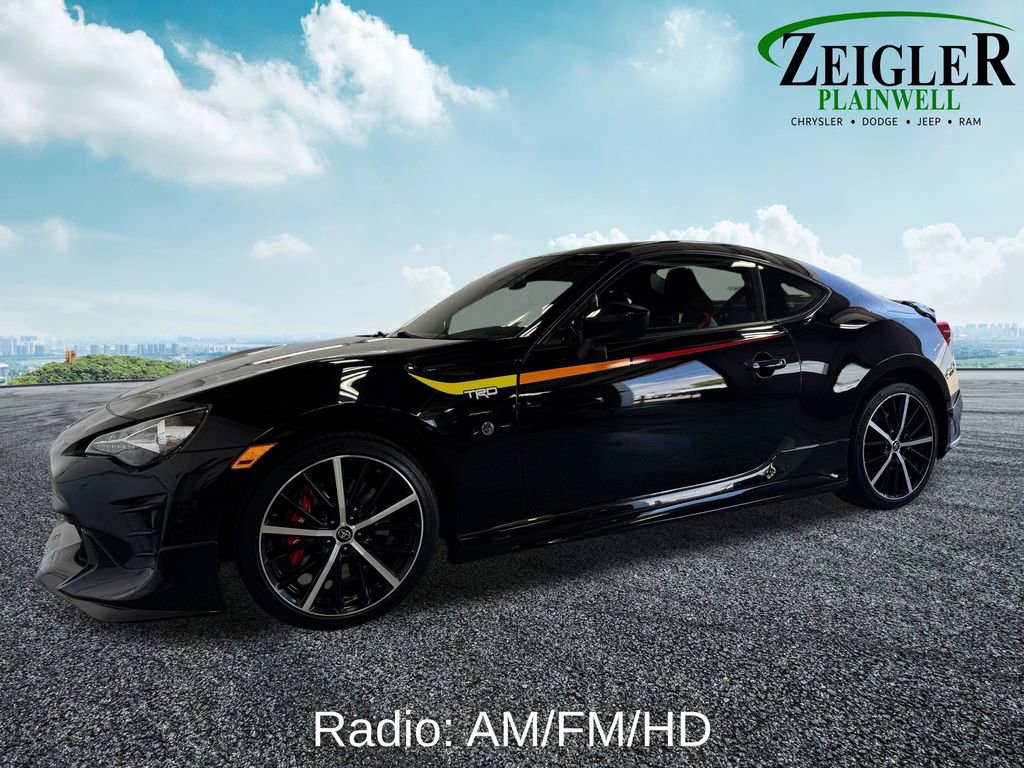 Used 2019 Toyota 86 TRD SE RWD image 2
