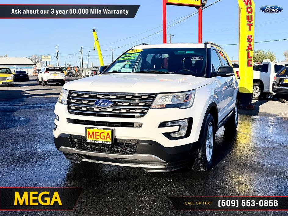 Used 2017 Ford Explorer XLT w/ Equipment Group 201A image 3