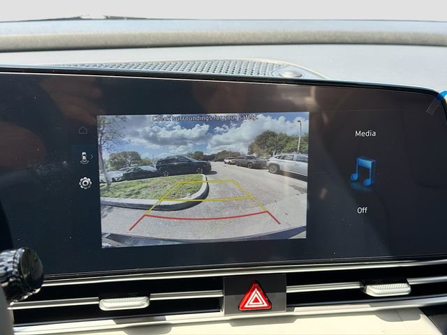 New 2026 Hyundai Elantra Limited FWD image 14