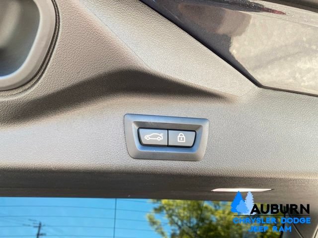 Used 2023 BMW X5 xDrive40i w/ Luxury Seating Package AWD/4WD image 17