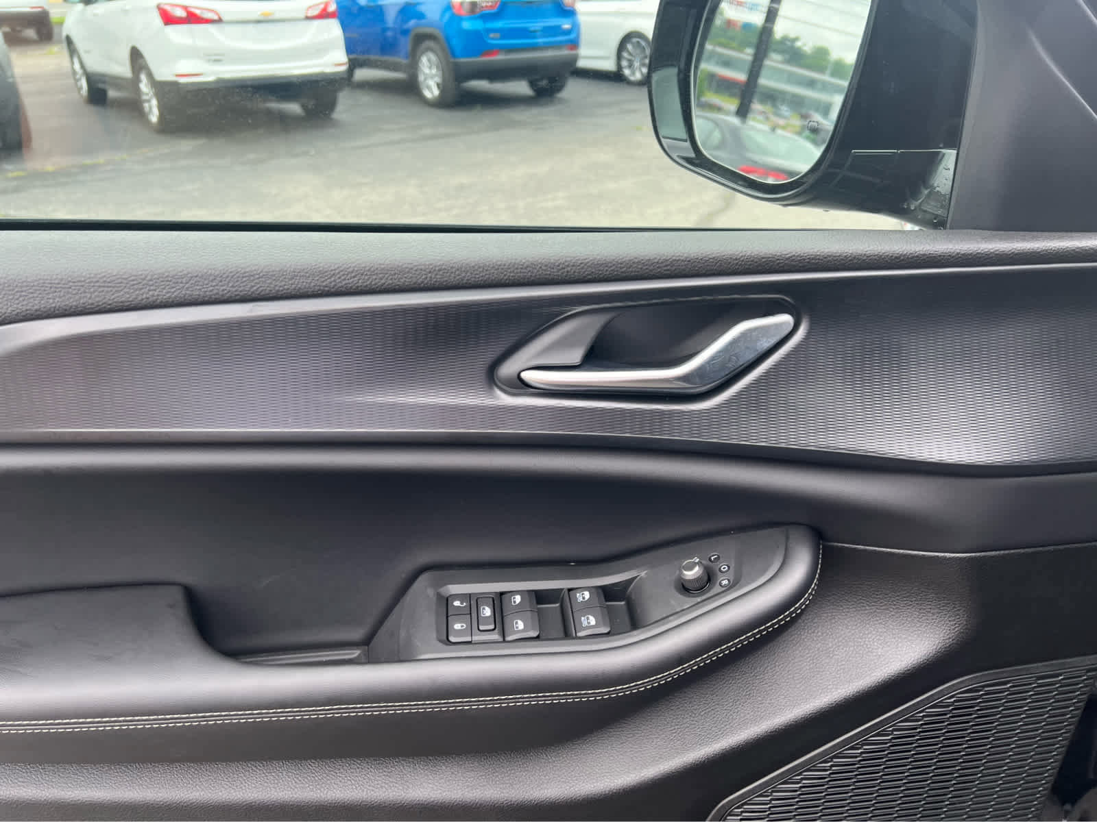 New 2025 Jeep Grand Cherokee L Altitude image 16