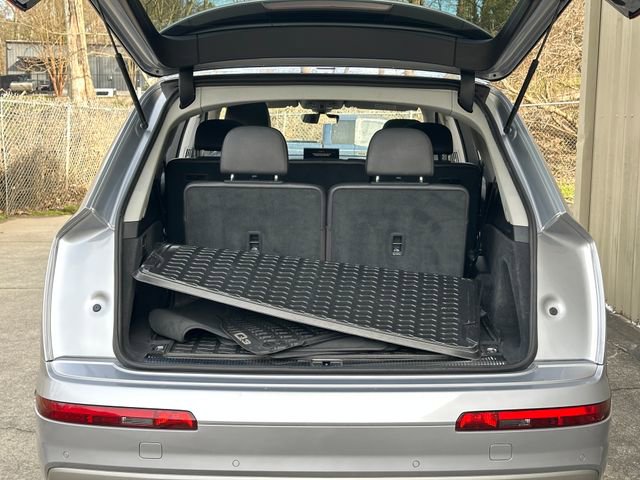 Used 2018 Audi Q7 3.0T Premium Plus w/ Premium Plus Package image 37