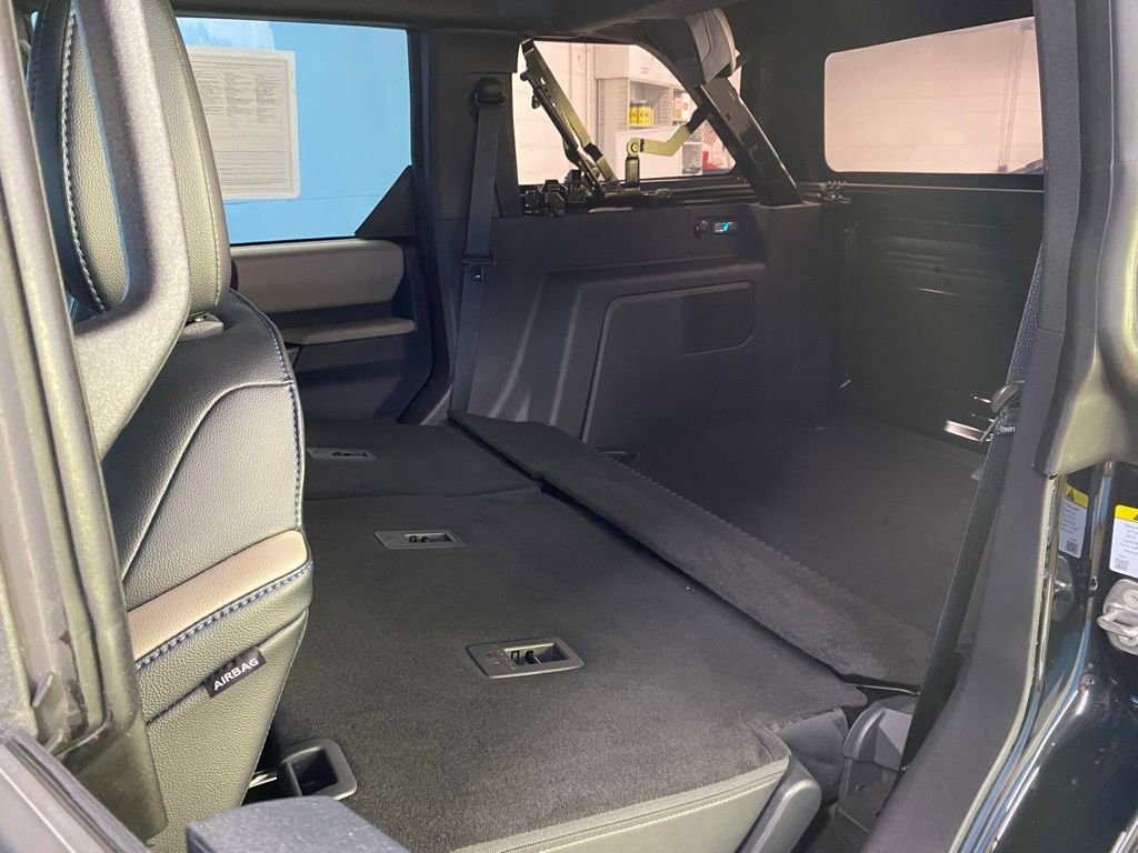 Used 2023 Ford Bronco Wildtrak image 36