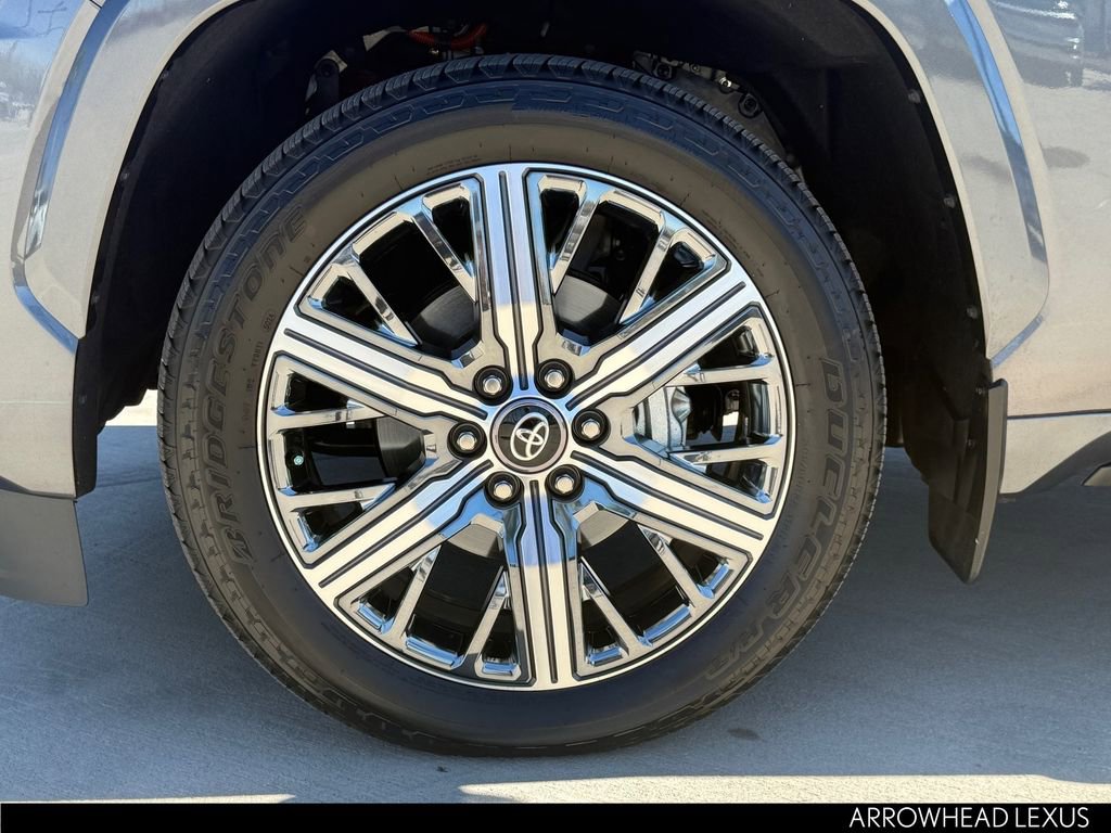 Used 2025 Toyota Sequoia Capstone image 10