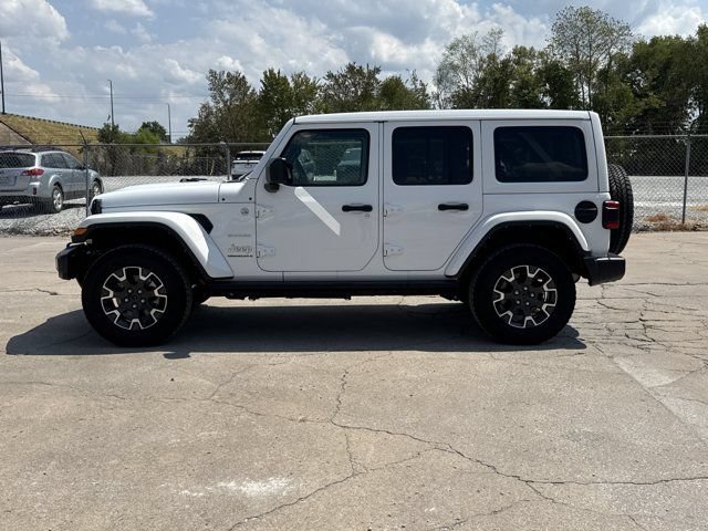 Used 2024 Jeep Wrangler Unlimited Sahara w/ Technology Group AWD/4WD image 11