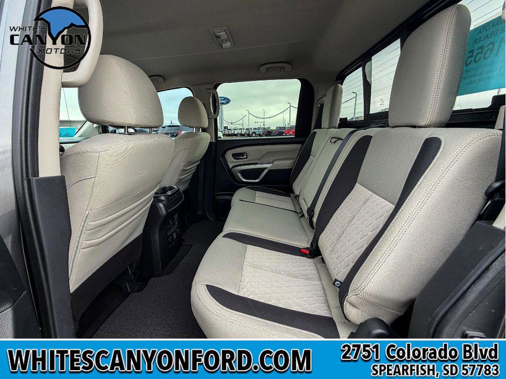Used 2020 Nissan Titan SV w/ SV Convenience Package AWD/4WD image 8
