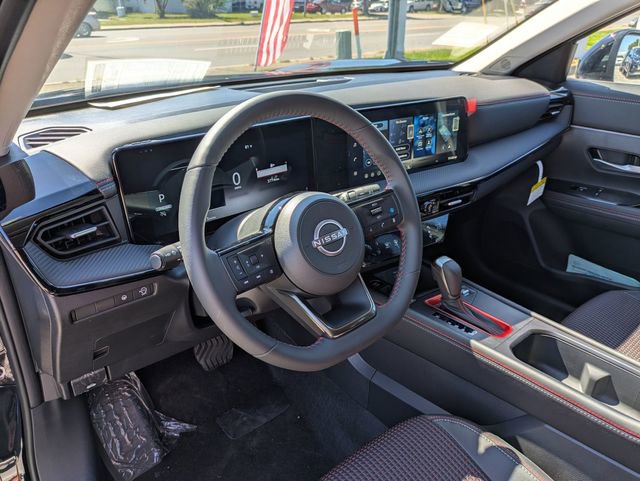 New 2026 Nissan Kicks SR FWD image 13