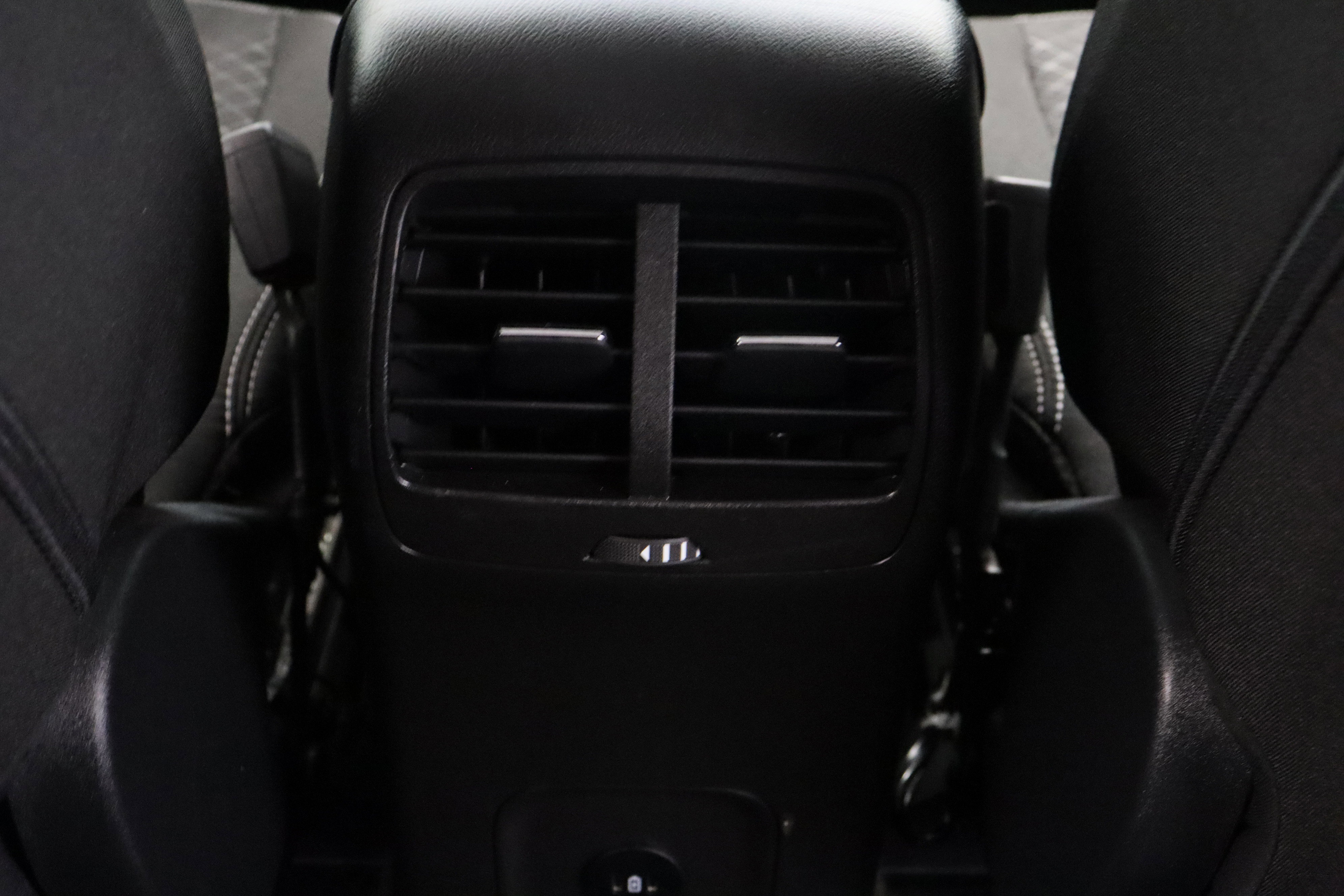 Used 2025 Ford Escape Active AWD/4WD image 28