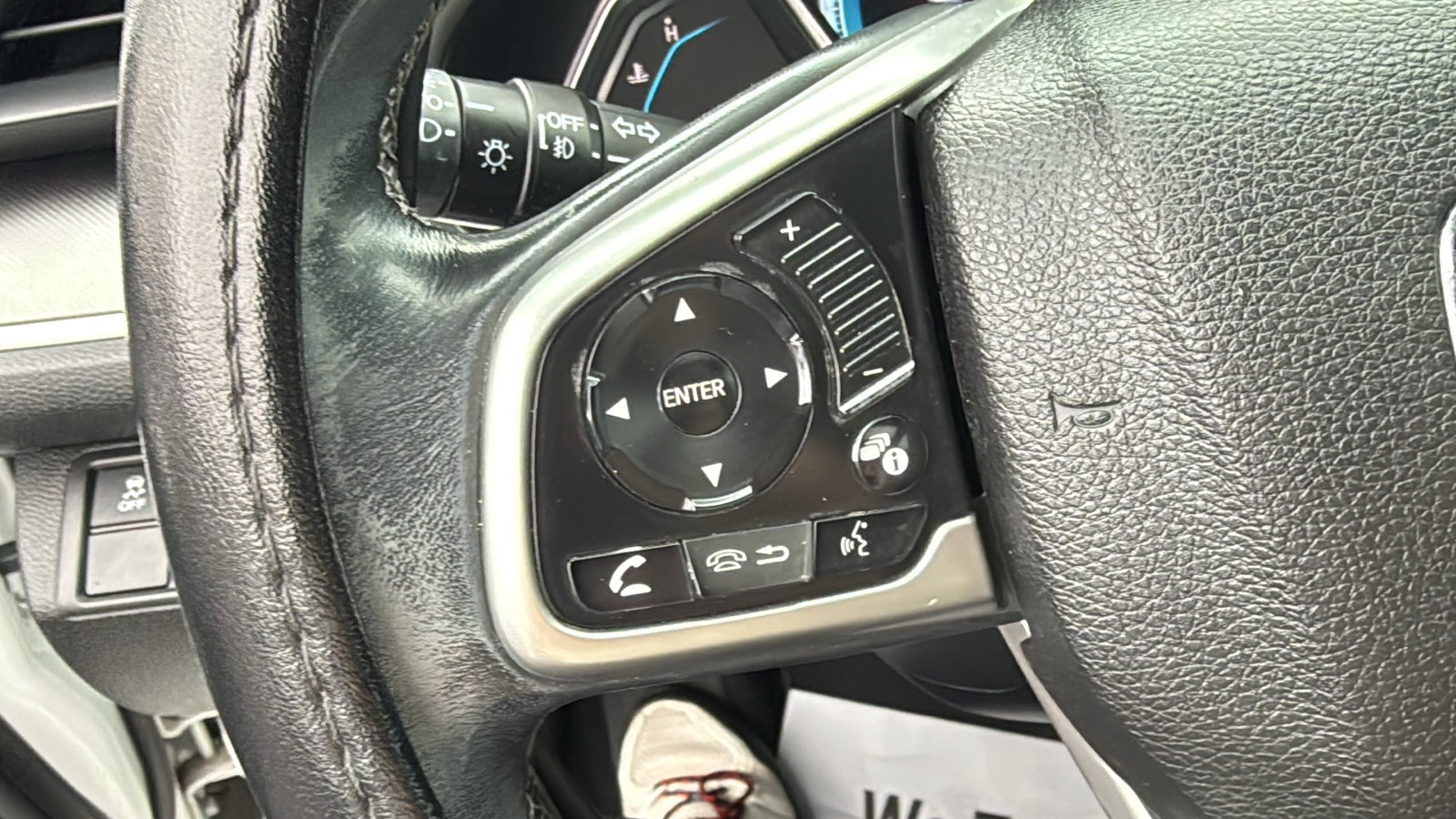 Used 2017 Honda Civic EX-L image 10