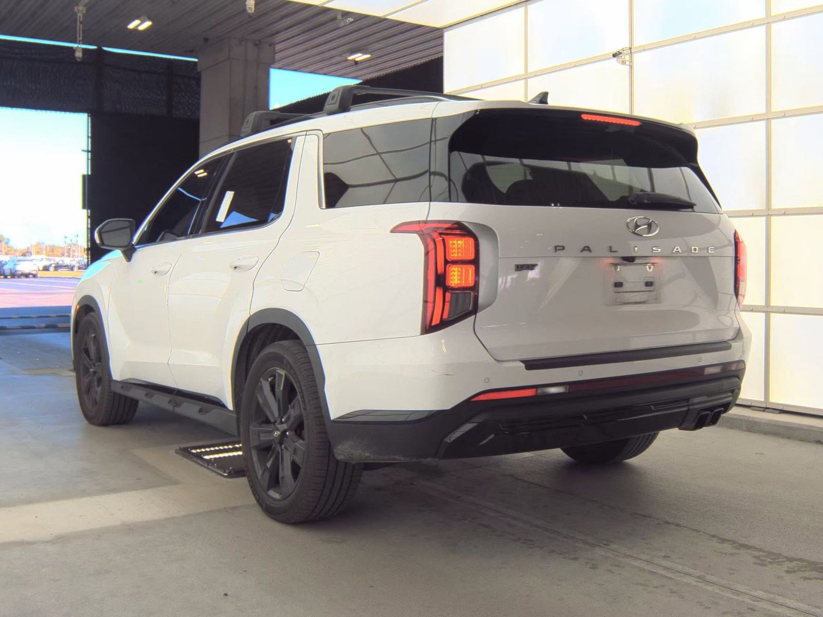 Used 2023 Hyundai Palisade XRT w/ Cargo Package image 10