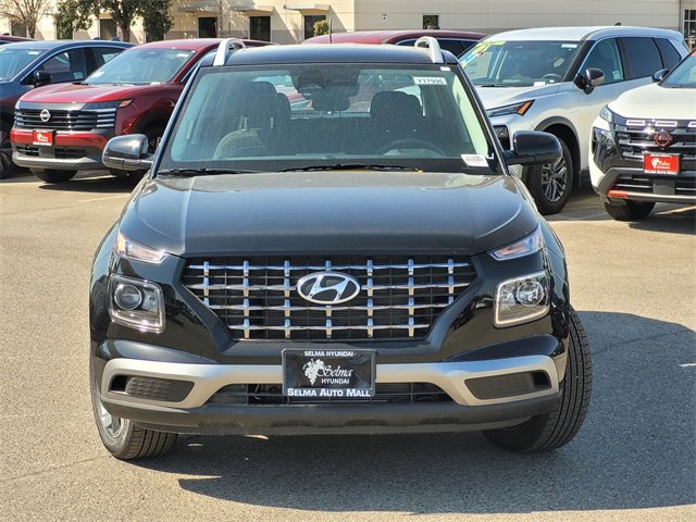 New 2025 Hyundai Venue SEL image 2