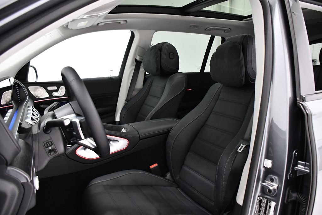 New 2026 Mercedes-Benz GLS 450 4MATIC image 16