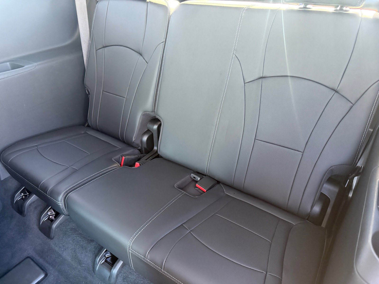 Used 2021 Buick Enclave Avenir w/ Avenir Technology Package image 26