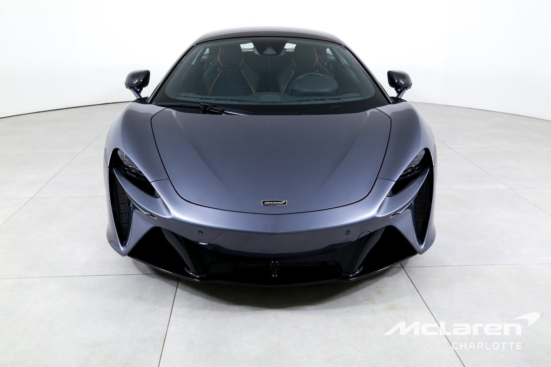 Used 2023 McLaren Artura image 4