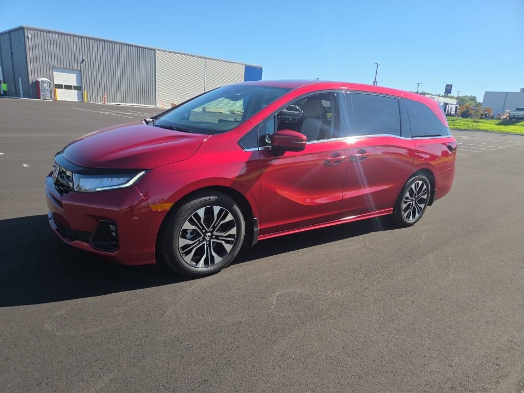 Used 2025 Honda Odyssey Elite image 4