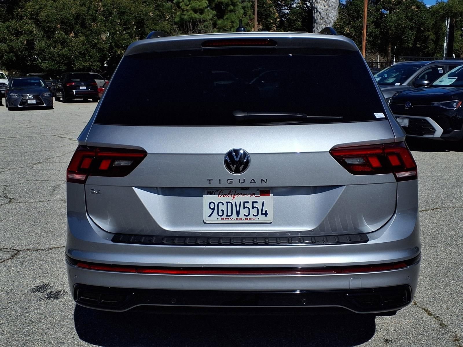 Certified 2023 Volkswagen Tiguan SE R-Line image 21