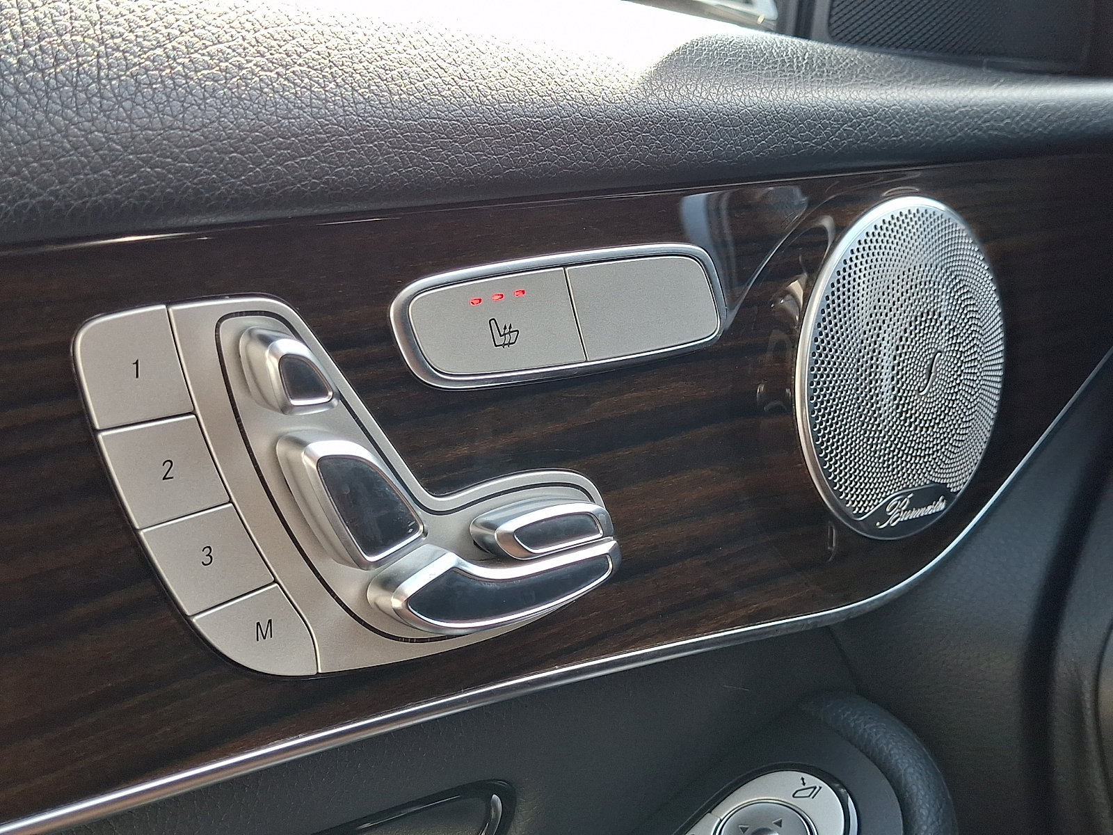 Used 2016 Mercedes-Benz GLC 300 4MATIC image 27