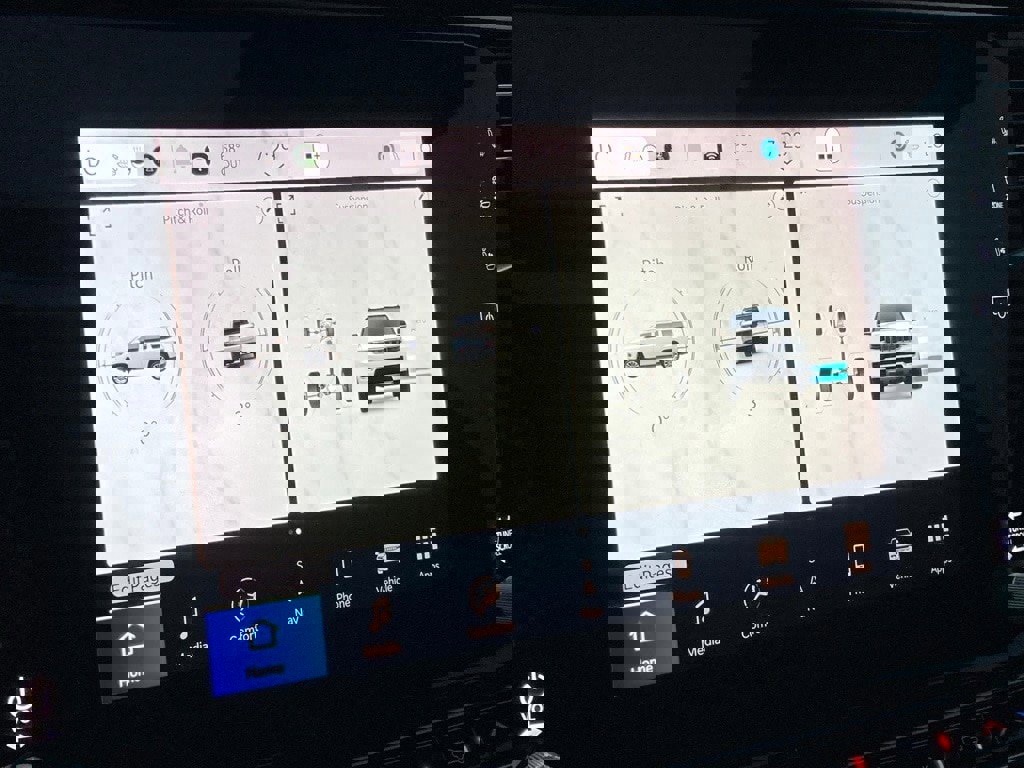 Used 2022 Jeep Wagoneer Series III w/ Premium Group I image 25