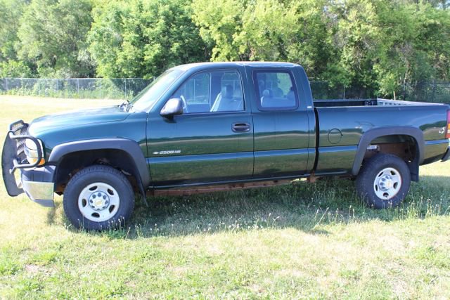 Used 2002 Chevrolet Silverado 2500 4x4 Extended Cab image 3