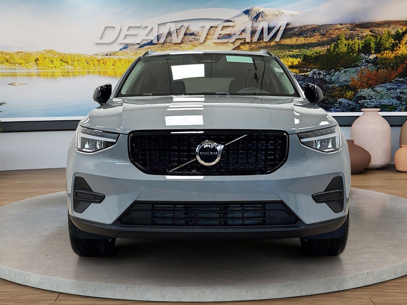 New 2026 Volvo XC40 B5 Core w/ Protection Package Premier AWD/4WD image 8