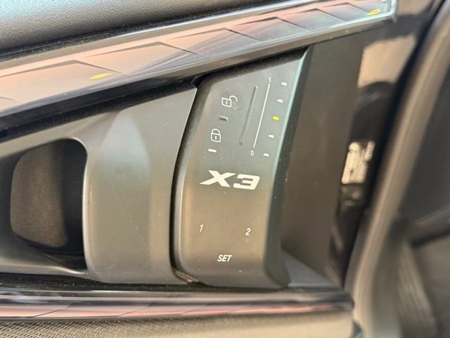 Used 2025 BMW X3 xDrive30 w/ Premium Package AWD/4WD image 13