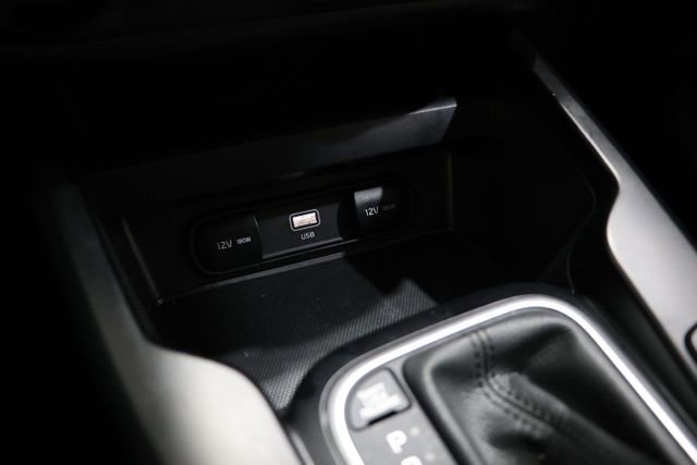 Used 2025 Kia Soul LX FWD image 28