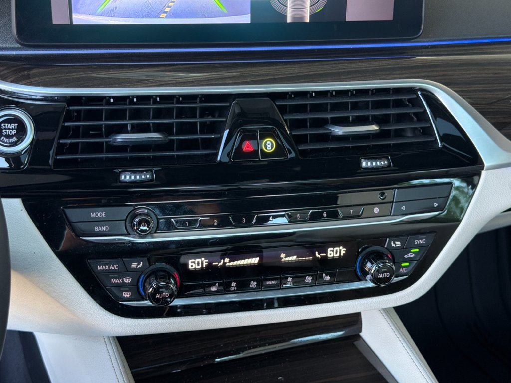 Used 2021 BMW 540i w/ Executive Package RWD image 20